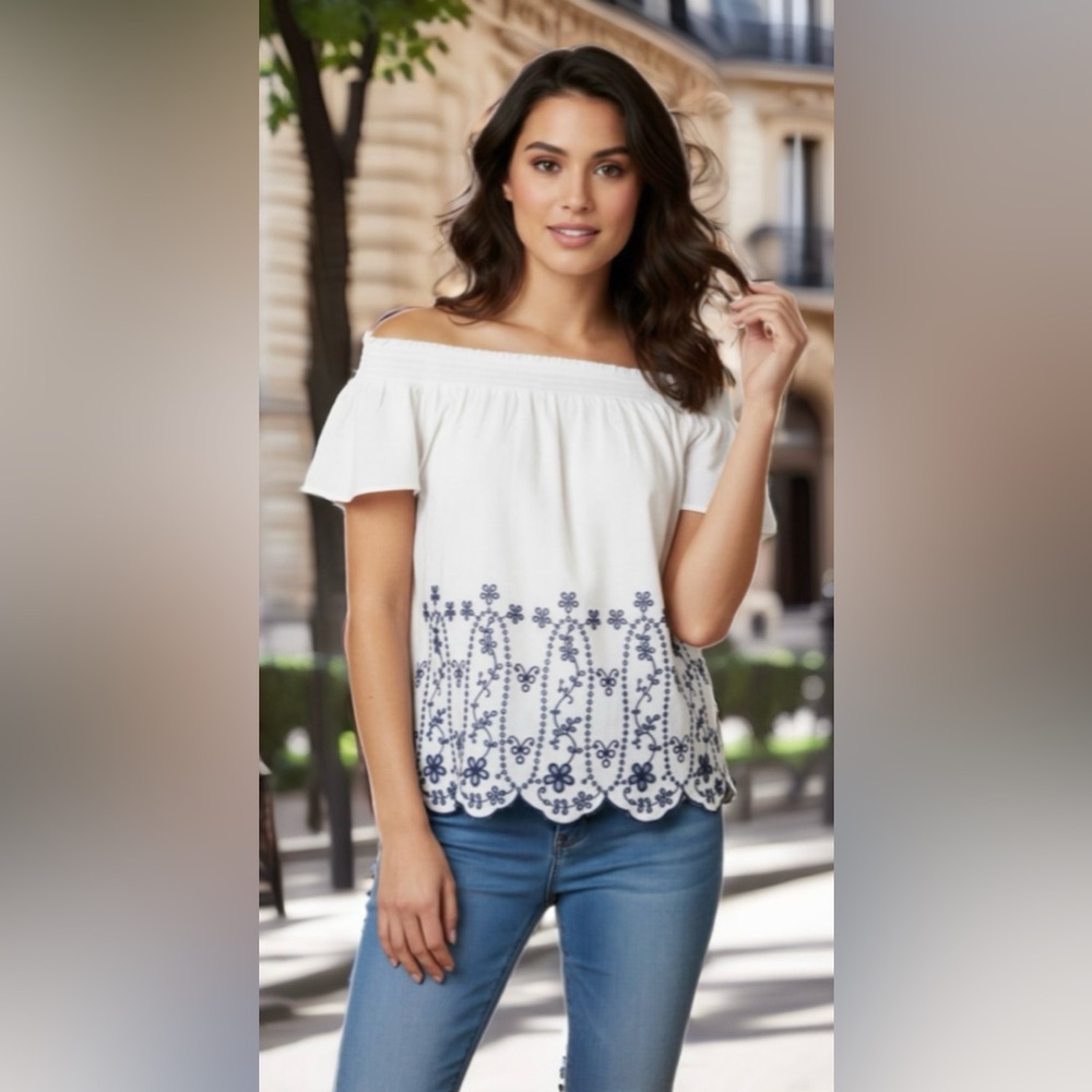 0158 Old Navy Off-Shoulder White Top with Blue Embroidery